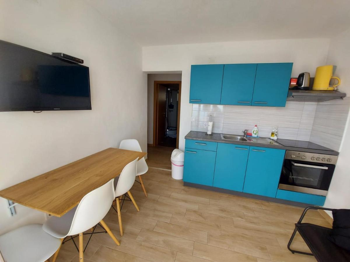 Frane Apartment Zavalatica Exterior foto