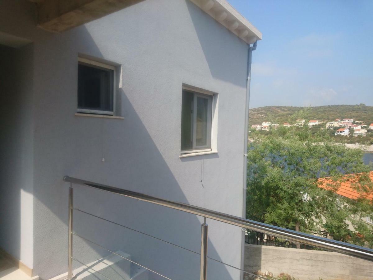 Frane Apartment Zavalatica Exterior foto